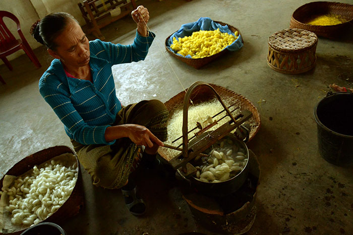 visiter xieng khouang laos atelier tisserand